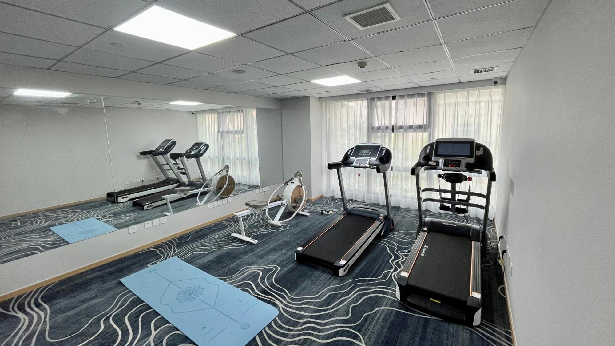 Holiday Inn Express Qingdao City Center By Ihg Exterior foto